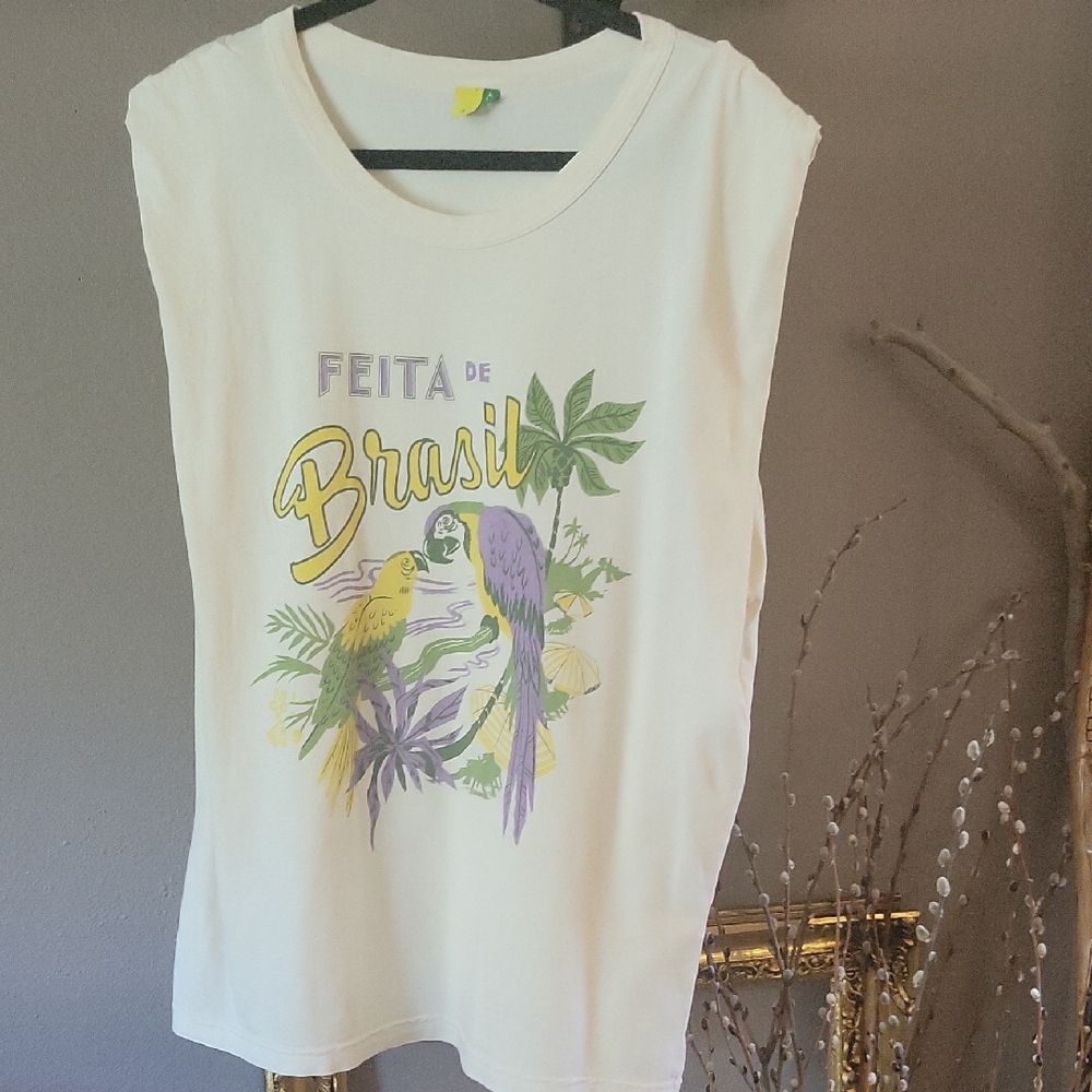 FARM Rio White Tee with Parrot Print